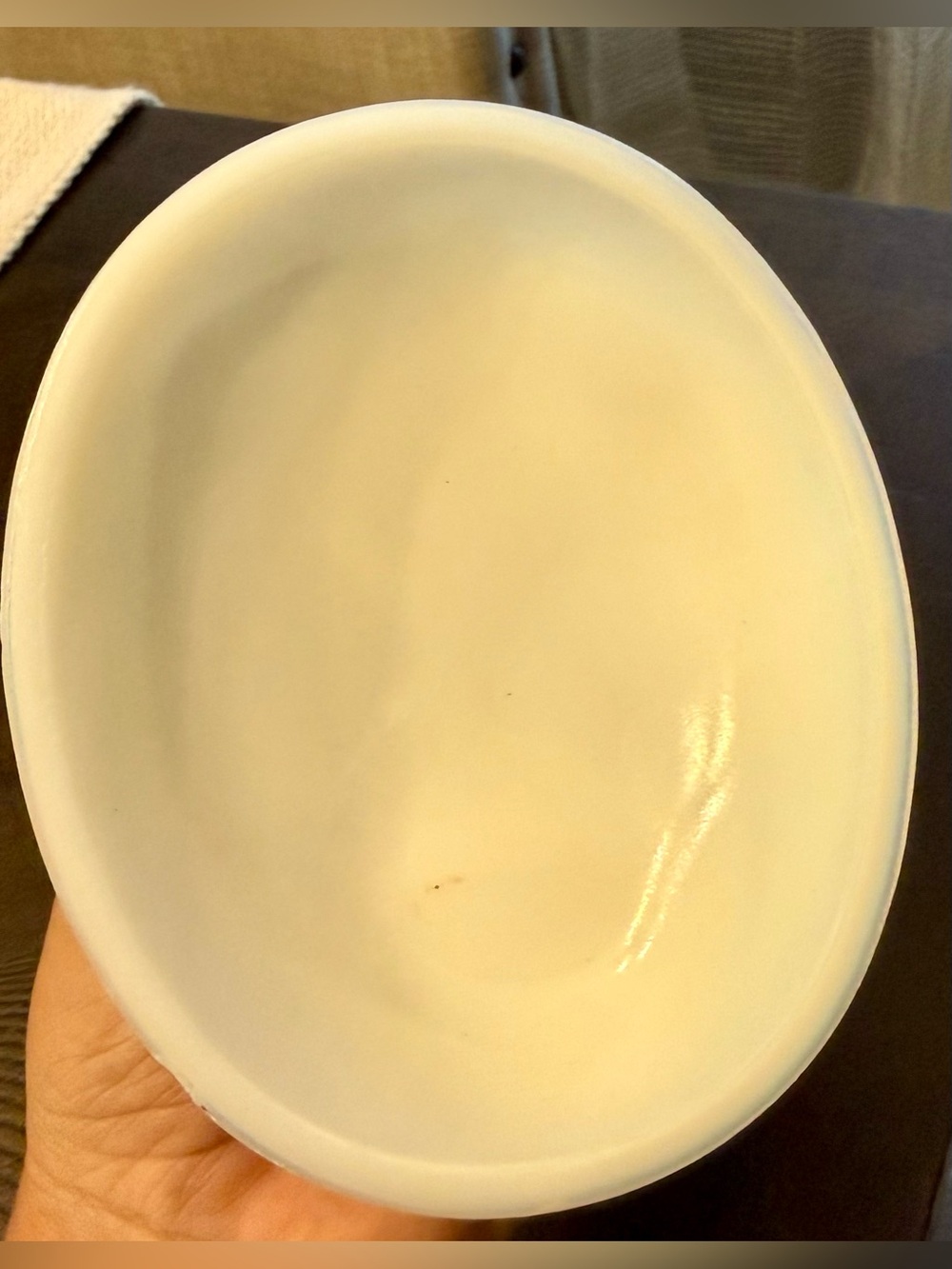 Vintage 1973 Avon White Milk Glass Hen on Nest Covered Dish - Picture 5 of 8
